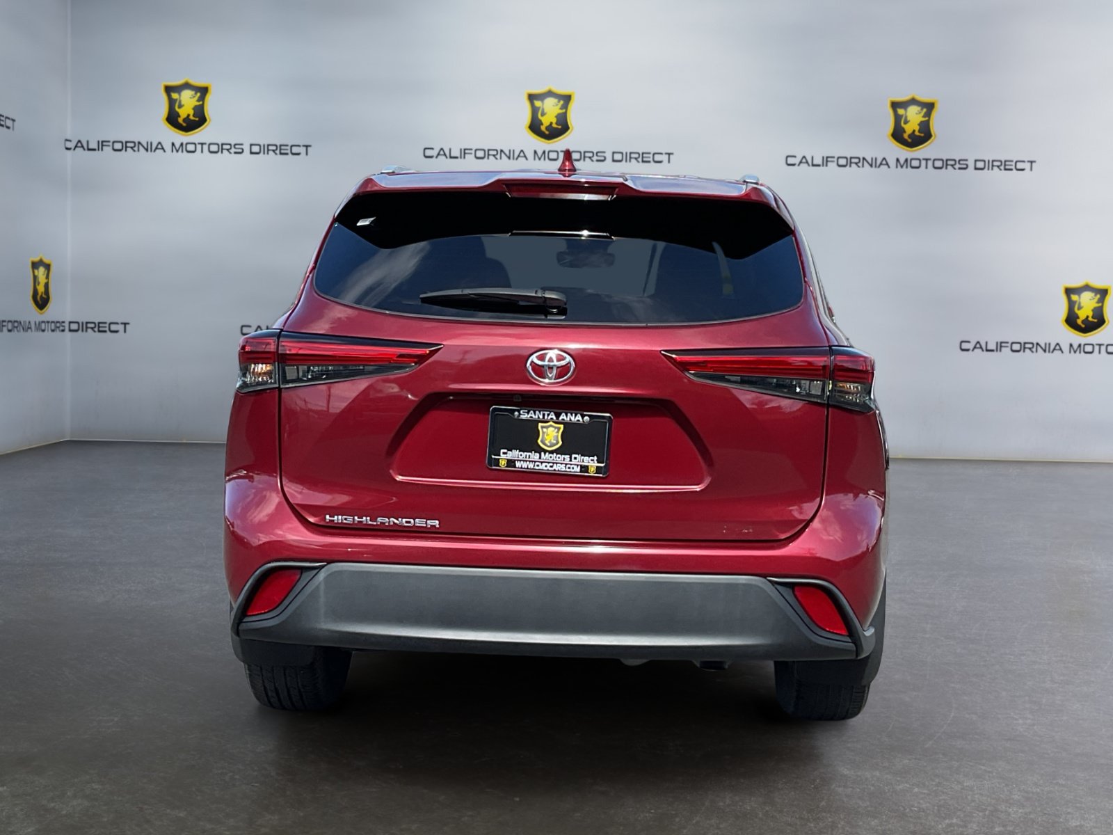 Used 2023 Toyota Highlander XLE FWD image 6