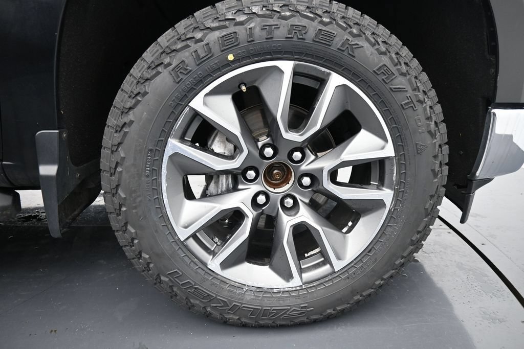 Used 2022 Chevrolet Silverado 1500 LT AWD/4WD image 11