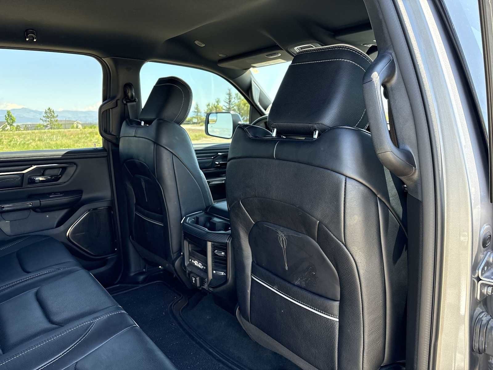 Used 2024 RAM 1500 Limited AWD/4WD image 27