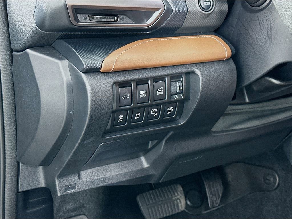 Used 2023 Subaru Forester Touring image 10