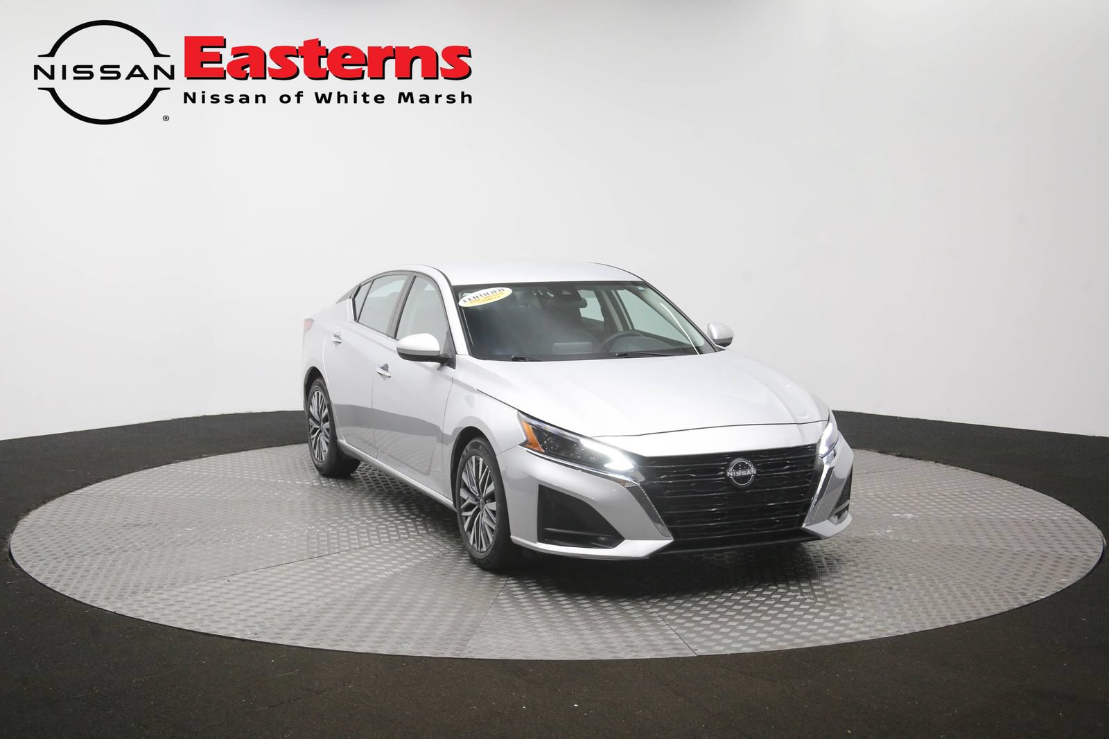 Used 2023 Nissan Altima 2.5 SV FWD image 49
