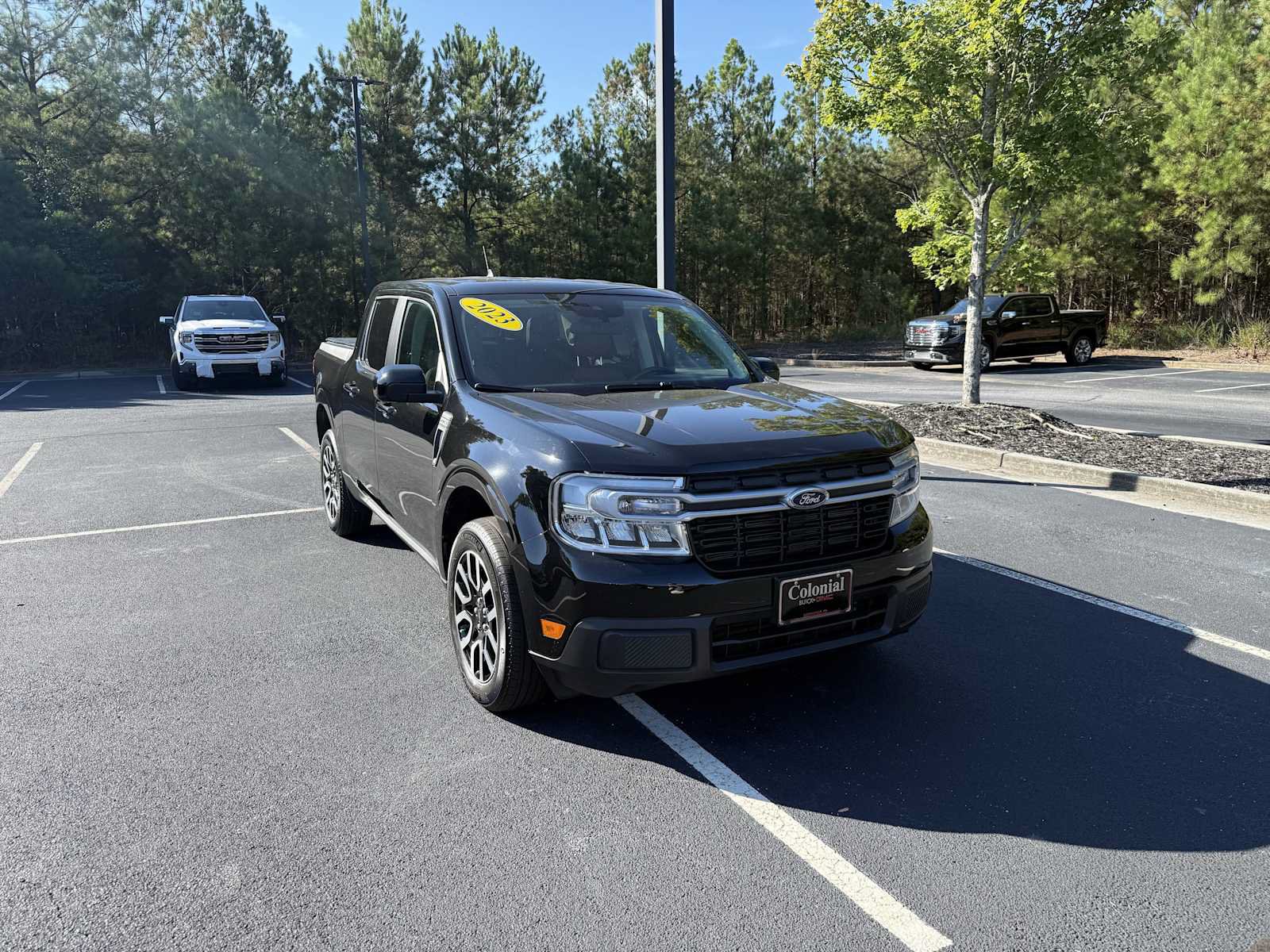 Used 2023 Ford Maverick Lariat FWD image 2
