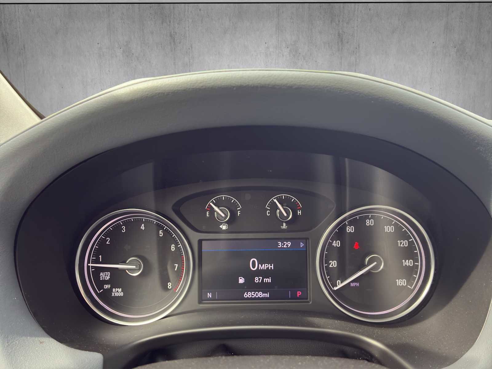 Used 2020 Buick Enclave Essence image 12