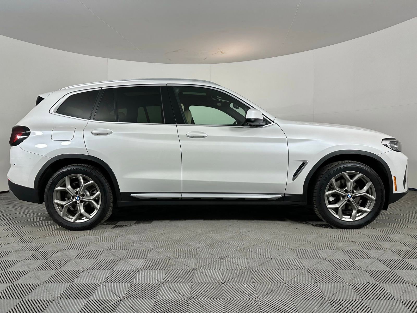 Used 2022 BMW X3 xDrive30i w/ Convenience Package AWD/4WD image 27
