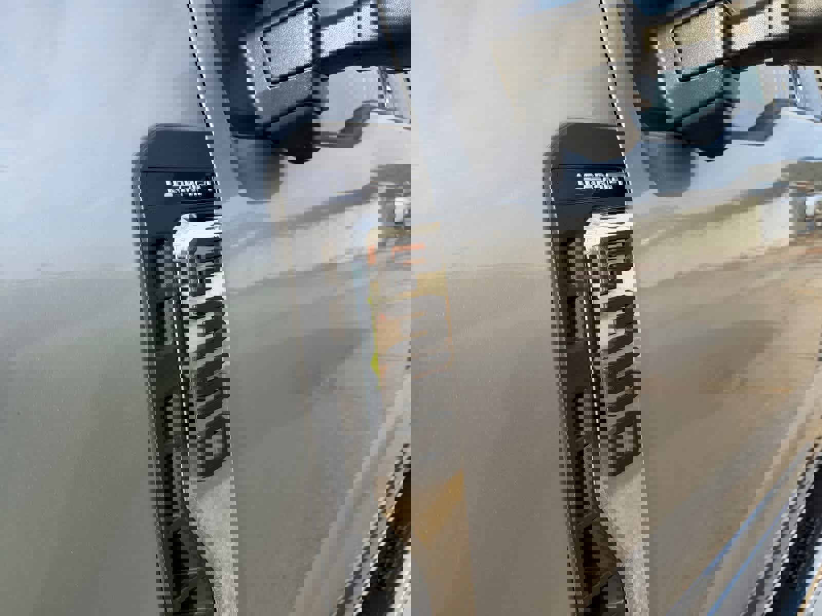 Used 2023 Ford F350 Lariat w/ FX4 Off-Road Package image 12