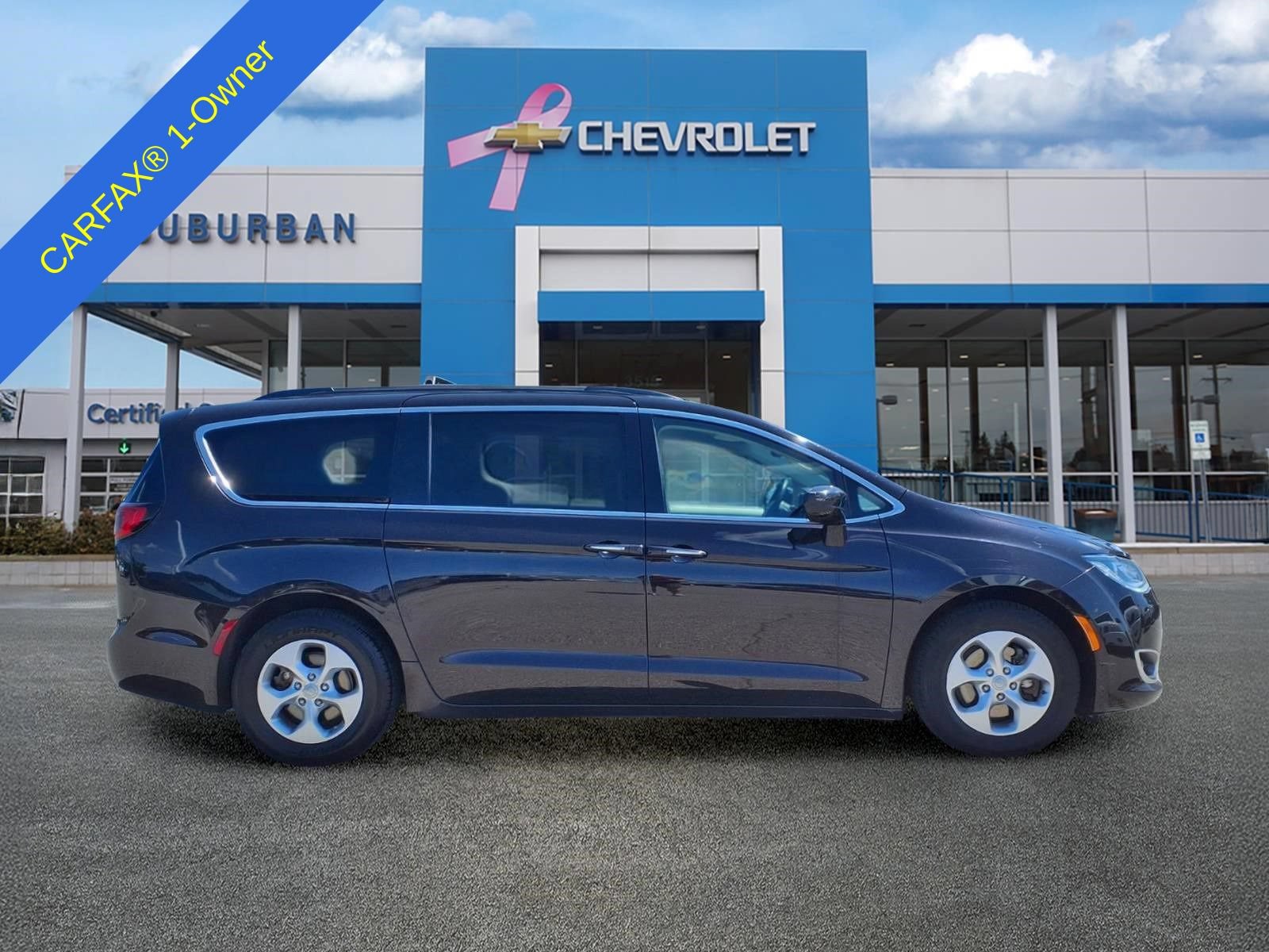 Used 2017 Chrysler Pacifica Premium FWD image 5