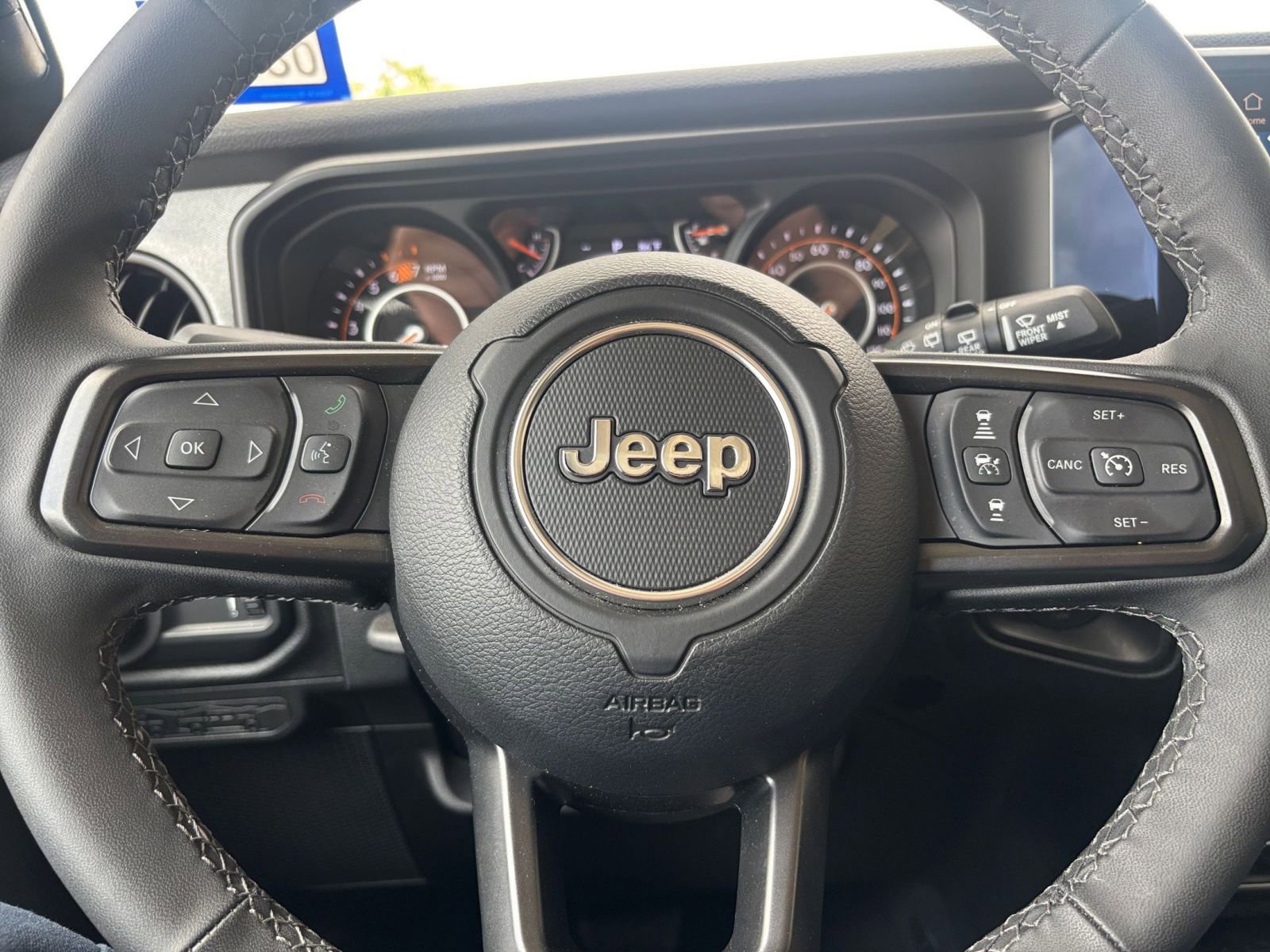 Used 2025 Jeep Wrangler Unlimited Sport AWD/4WD image 27
