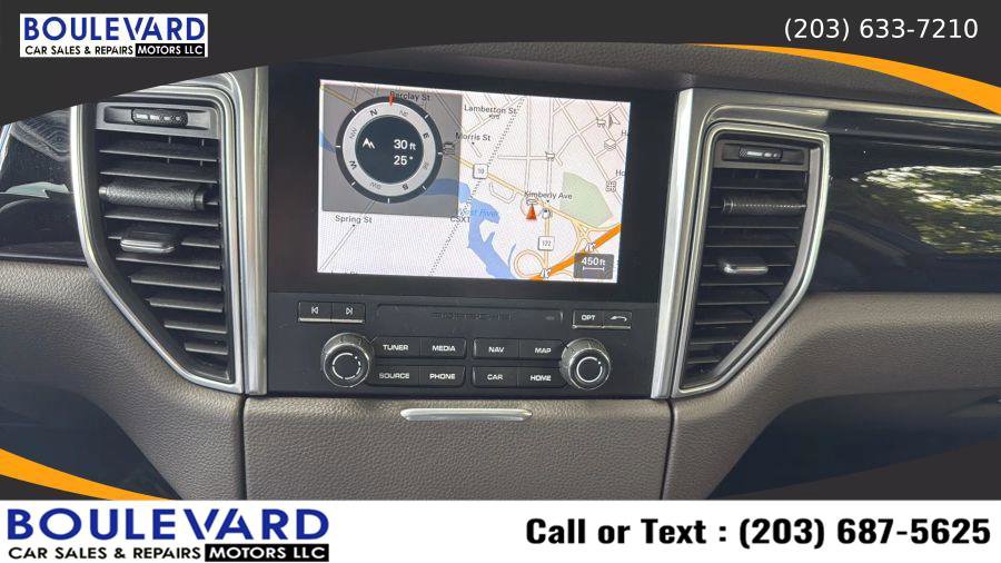 Used 2017 Porsche Macan S image 16