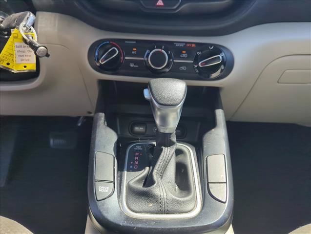 Used 2020 Kia Soul LX FWD image 16