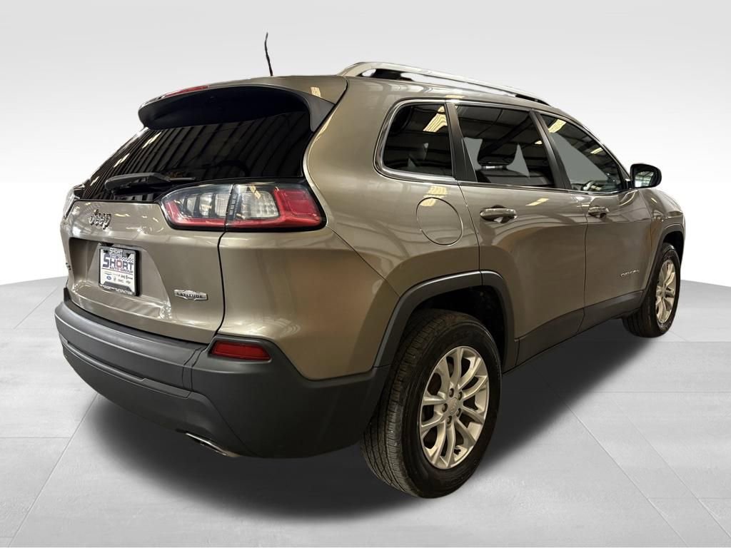 Used 2019 Jeep Cherokee Latitude w/ Popular Appearance Group image 5