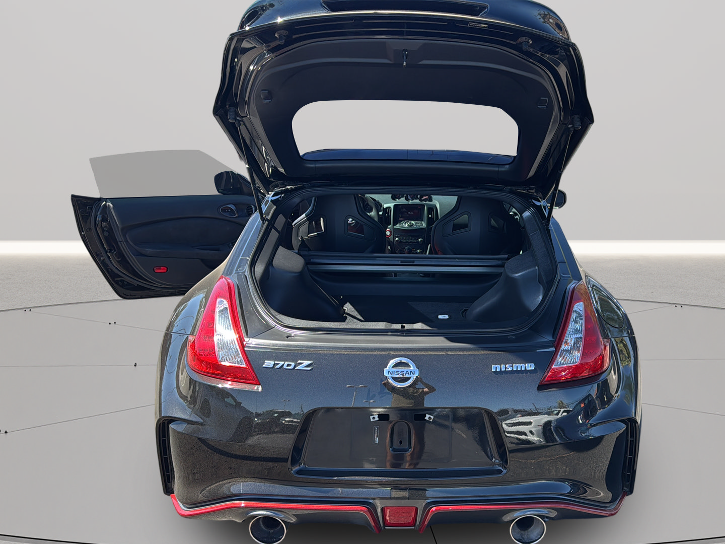 Used 2016 Nissan 370Z NISMO RWD image 22