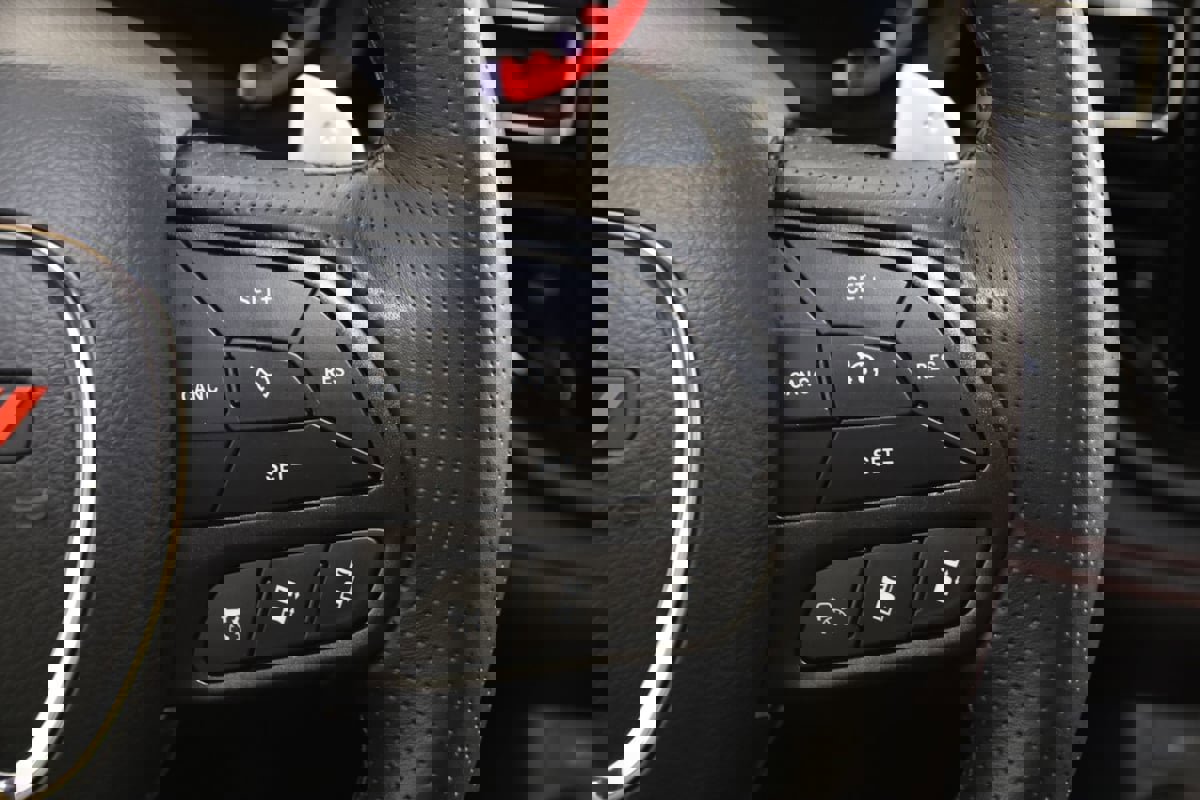 Used 2025 Dodge Durango GT image 38