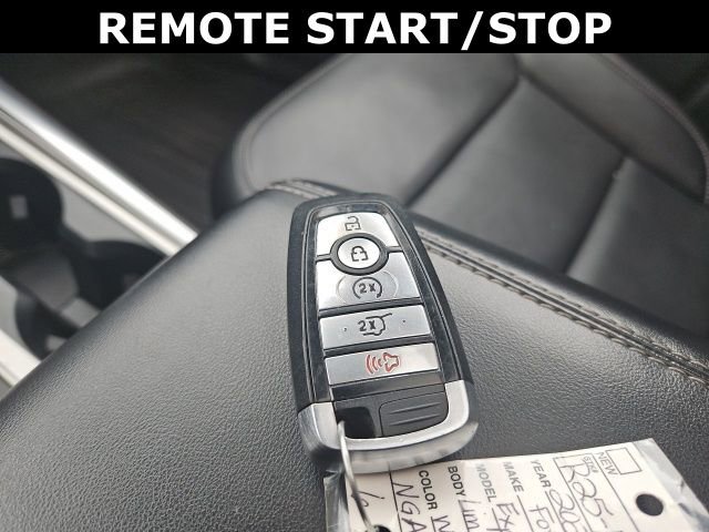 Used 2022 Ford Explorer Limited w/ Equipment Group 301A image 29
