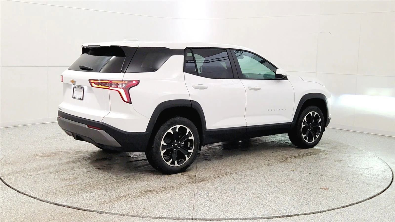 New 2026 Chevrolet Equinox LT image 7