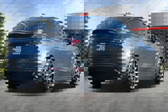 Used 2024 Tesla Model Y Performance image 4