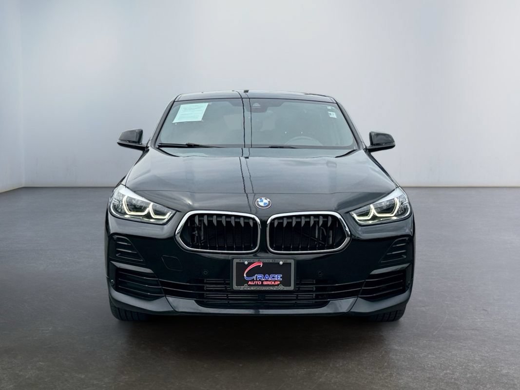 Used 2022 BMW X2 xDrive28i w/ Convenience Package AWD/4WD image 2