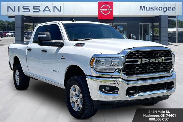 Used 2024 RAM 2500 Big Horn w/ Off Road Package AWD/4WD image 1