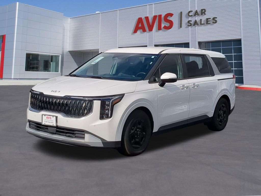 Used 2025 Kia Carnival LXS image 1