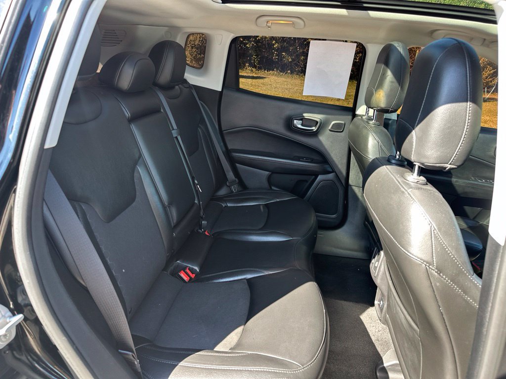Used 2021 Jeep Compass Latitude w/ Sun and Sound Group FWD image 18