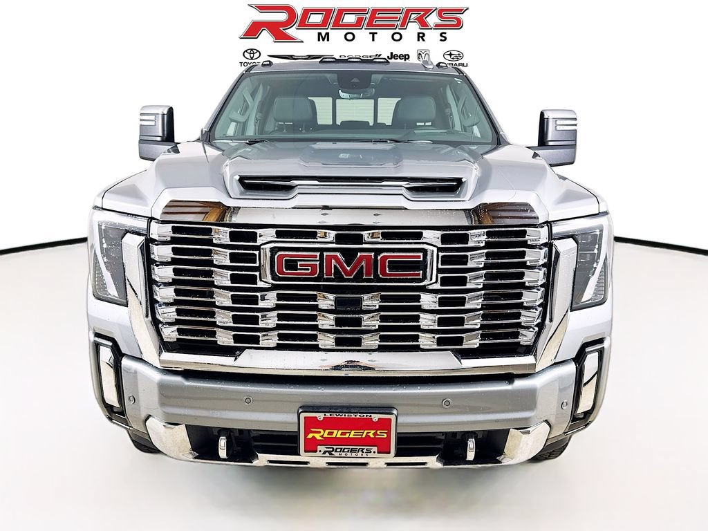 Used 2025 GMC Sierra 3500 Denali w/ Denali Reserve Package AWD/4WD image 7
