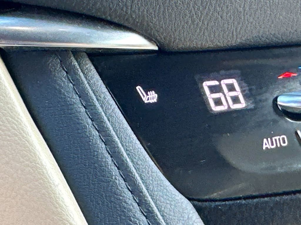 Used 2019 Cadillac XT5 Luxury image 20