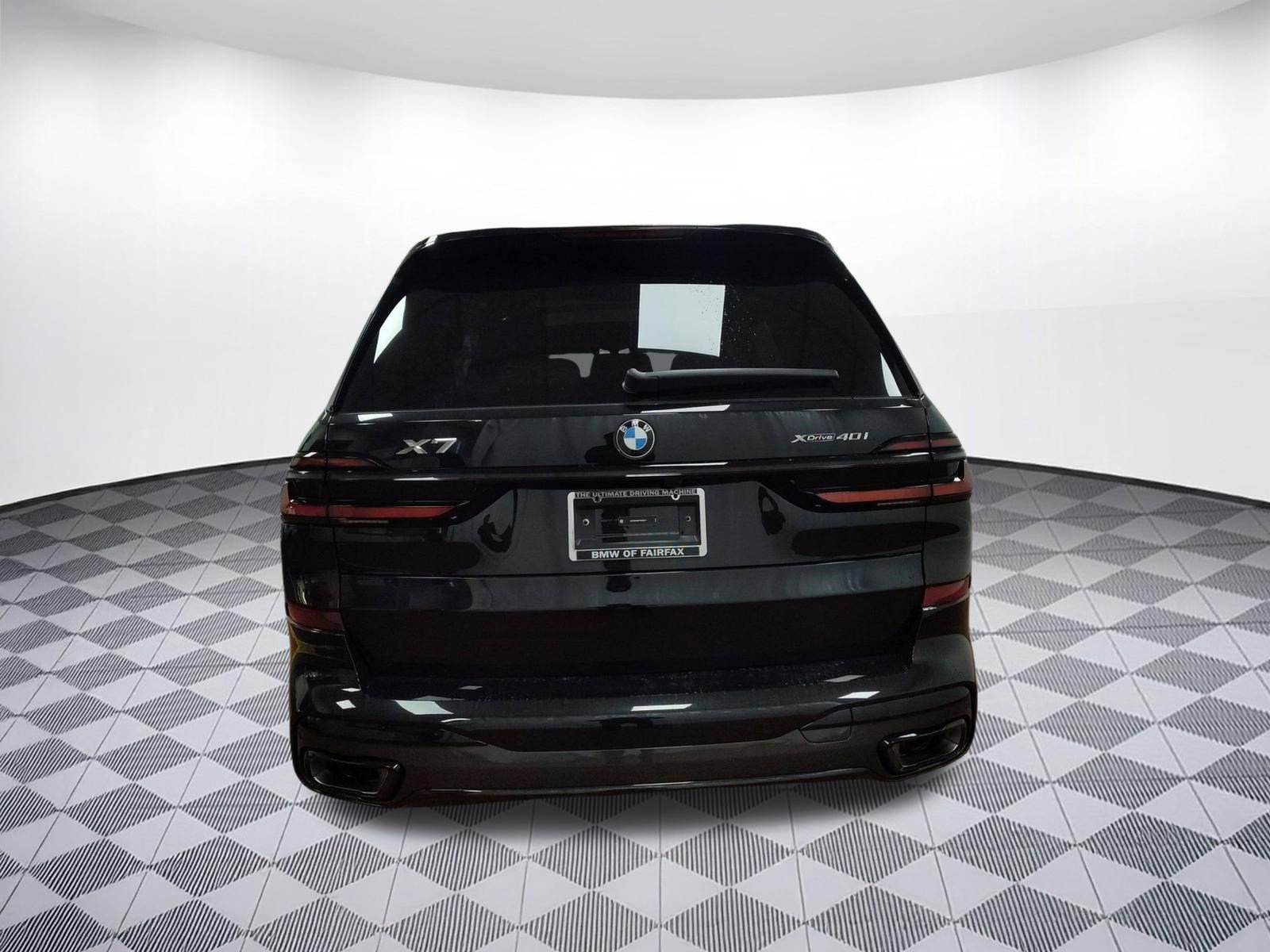 Used 2026 BMW X7 xDrive40i w/ M Sport Package AWD/4WD image 9