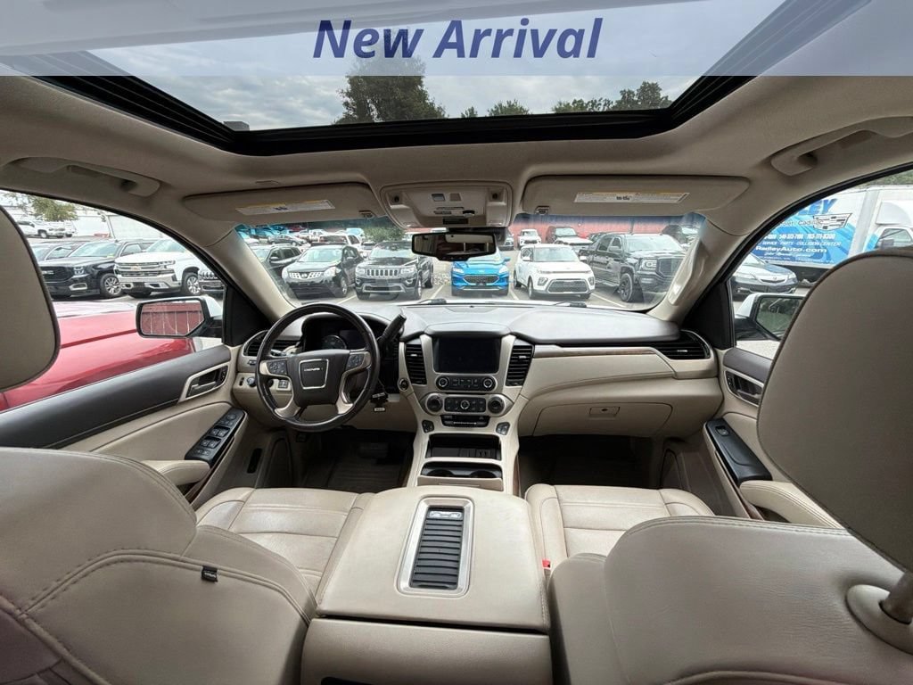 Used 2019 GMC Yukon XL Denali w/ Denali Ultimate Package AWD/4WD image 4