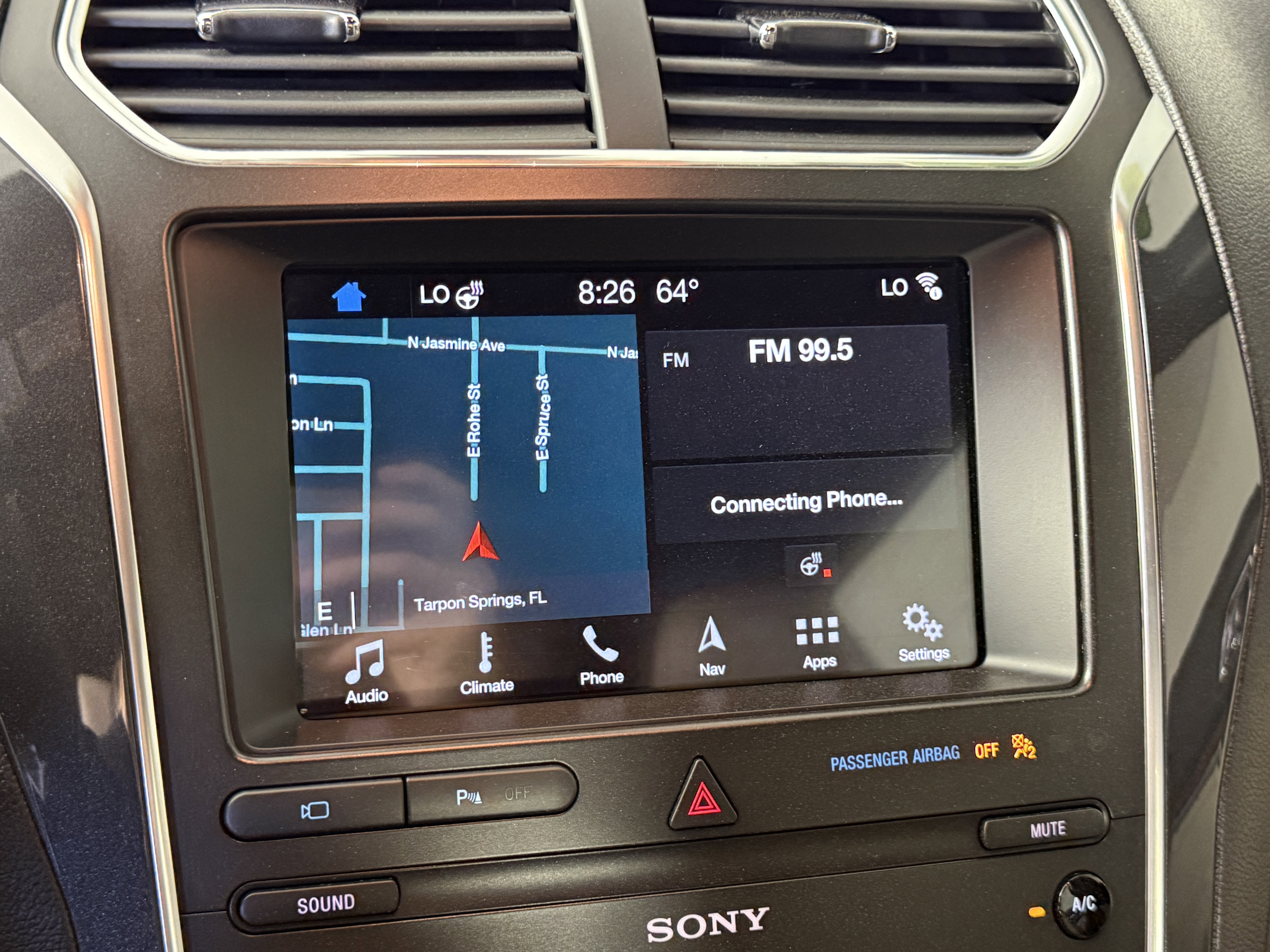 Certified 2019 Ford Explorer Limited w/ Ford Safe & Smart Package image 20