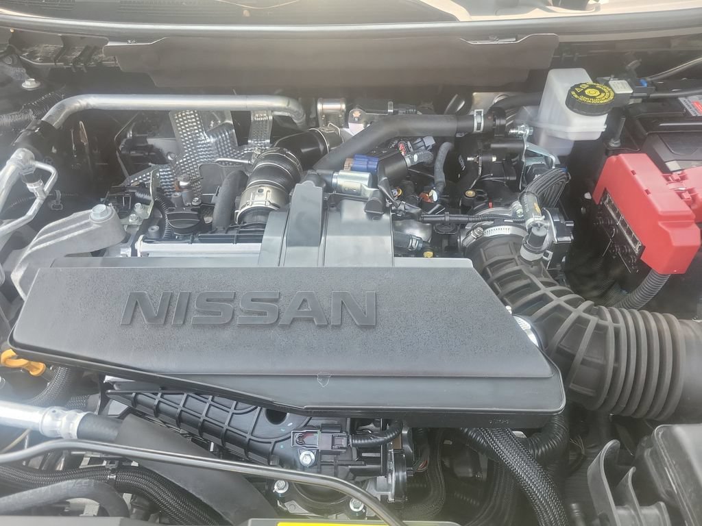 Used 2024 Nissan Rogue S FWD image 32