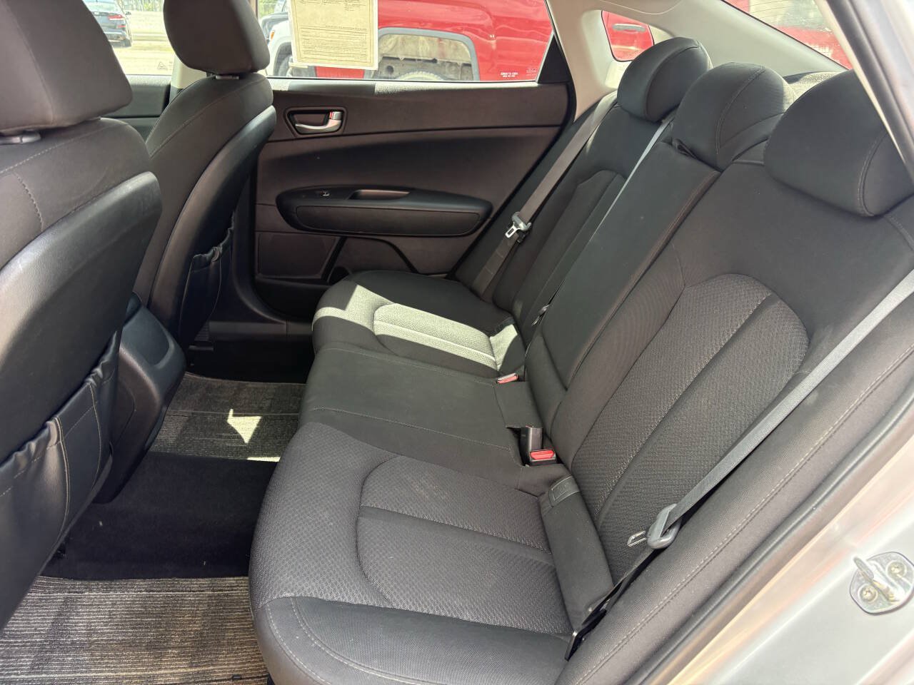 Used 2017 Kia Optima LX FWD image 17