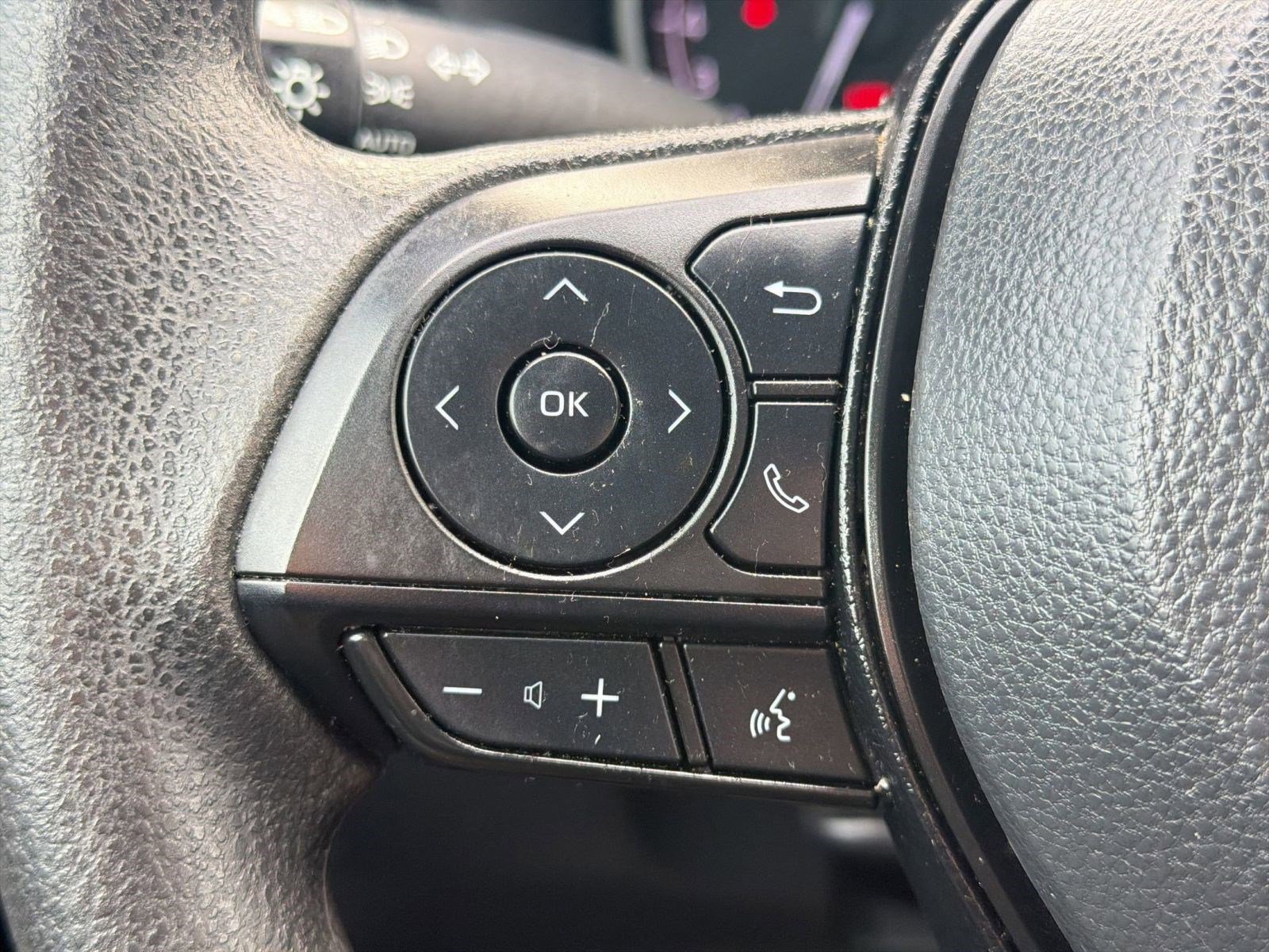 Certified 2024 Toyota RAV4 XLE FWD image 17