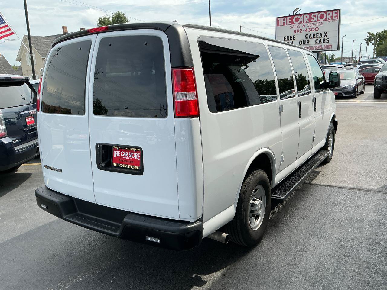 Used 2023 Chevrolet Express 2500 LS RWD image 4