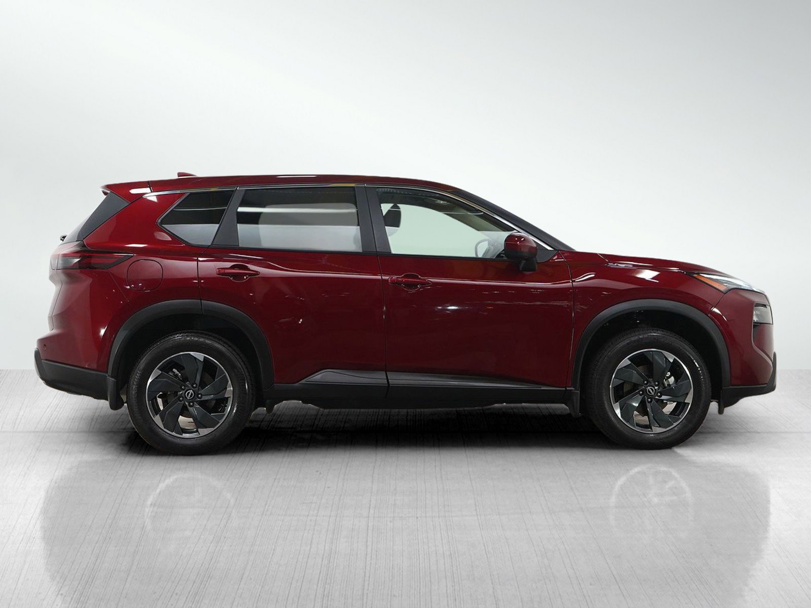 Used 2024 Nissan Rogue SV image 6