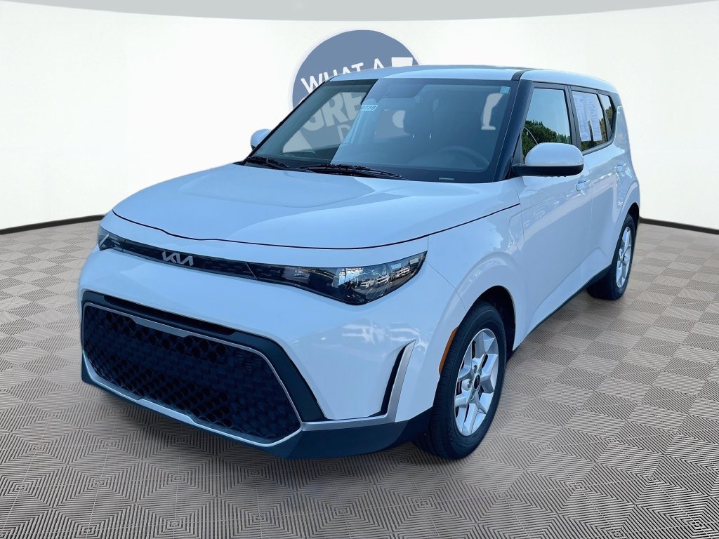 Certified 2024 Kia Soul LX w/ LX Technology Package