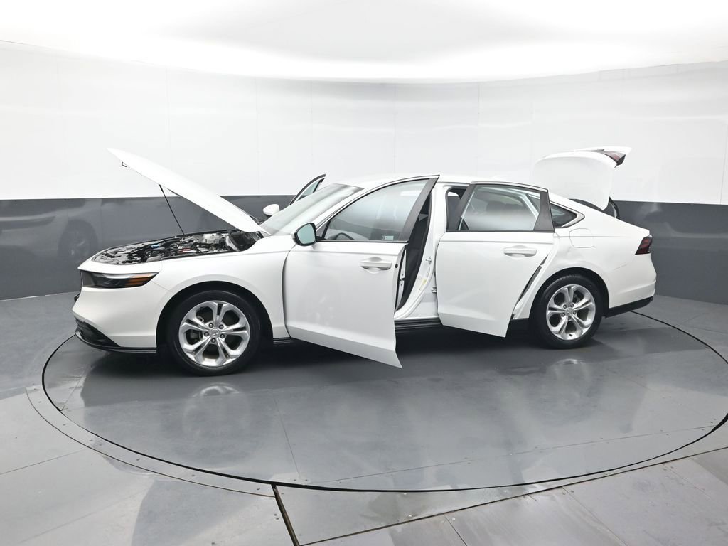 Used 2023 Honda Accord LX image 43