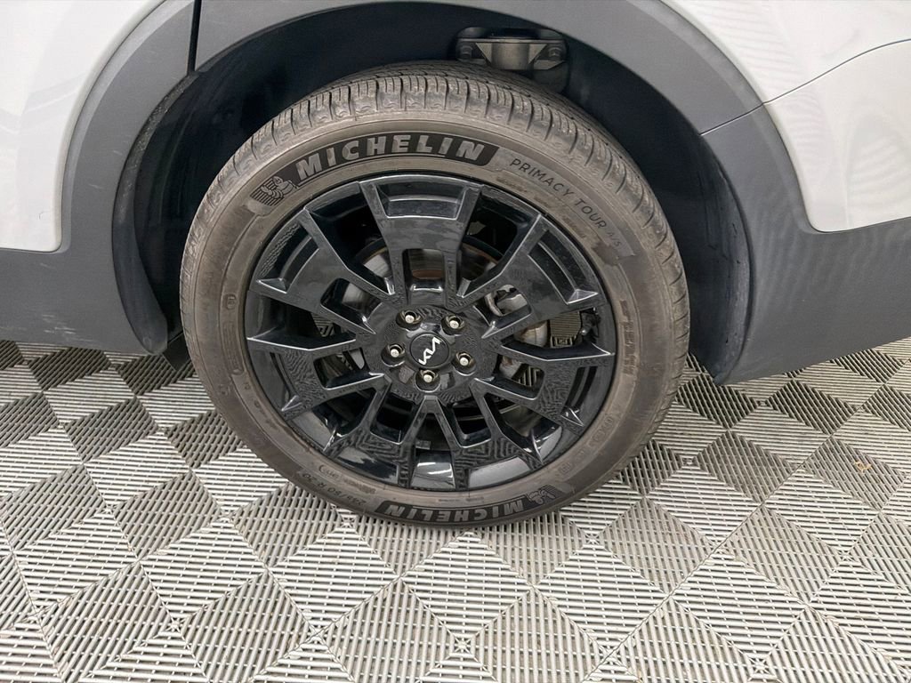 Used 2022 Kia Telluride SX w/ SX Prestige Package AWD/4WD image 22