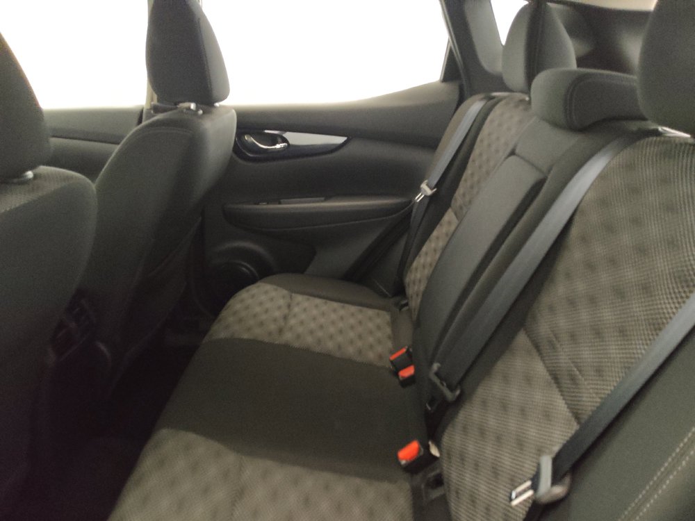 Used 2019 Nissan Rogue Sport SV AWD/4WD image 18