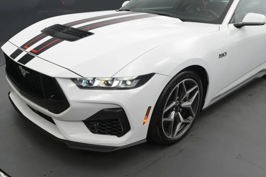 Used 2024 Ford Mustang GT Premium w/ GT Performance Package RWD image 9