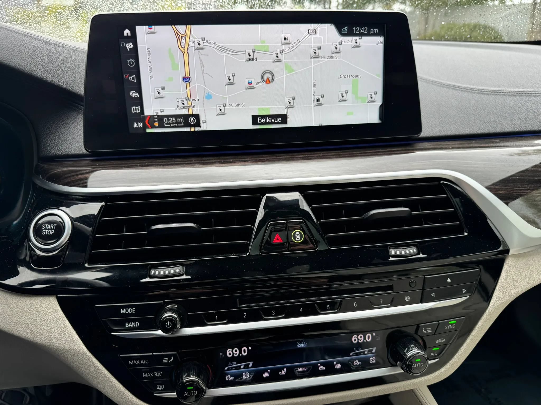 Used 2018 BMW 530e xDrive AWD/4WD image 38