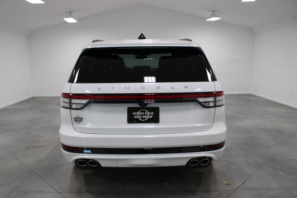 New 2026 Lincoln Aviator 2WD w/ Jet Appearance Package image 7