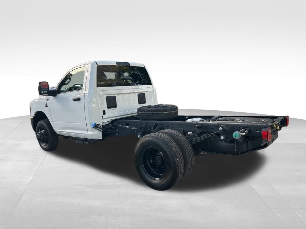 Used 2025 RAM 3500 Tradesman image 4