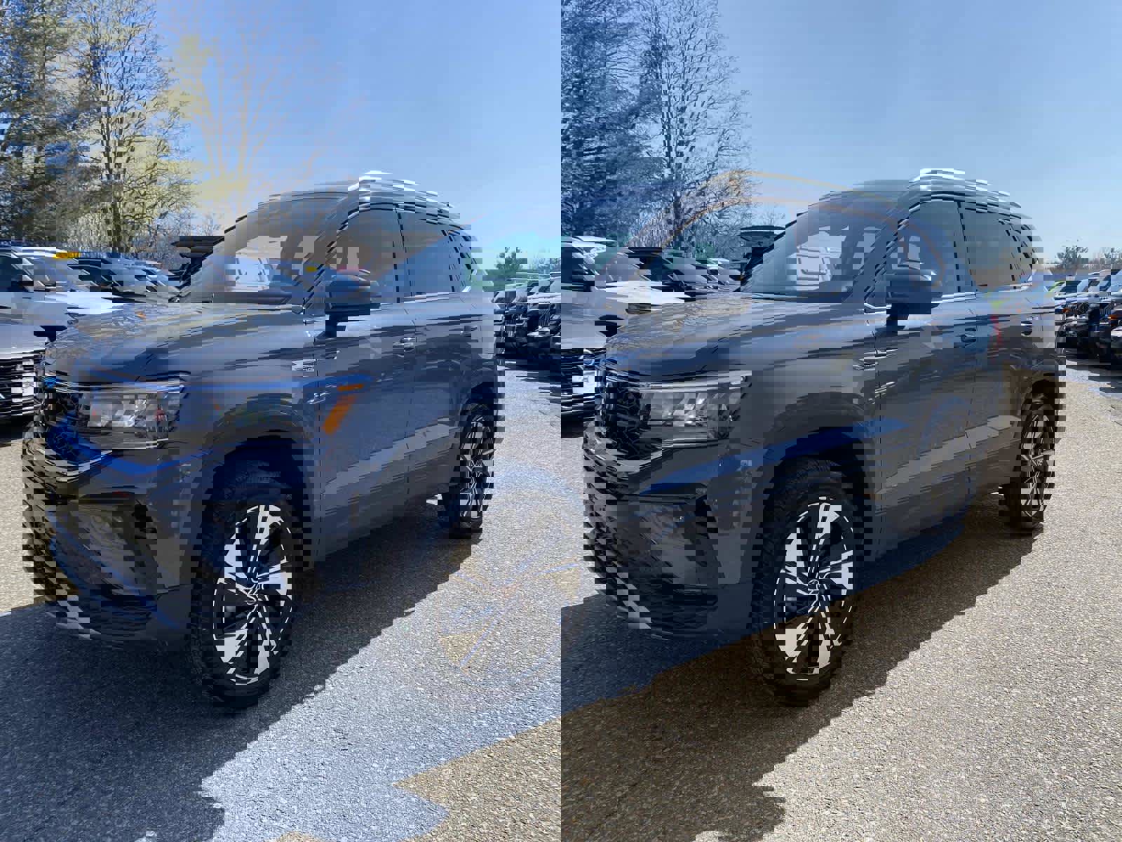 Used 2024 Volkswagen Taos SE image 8