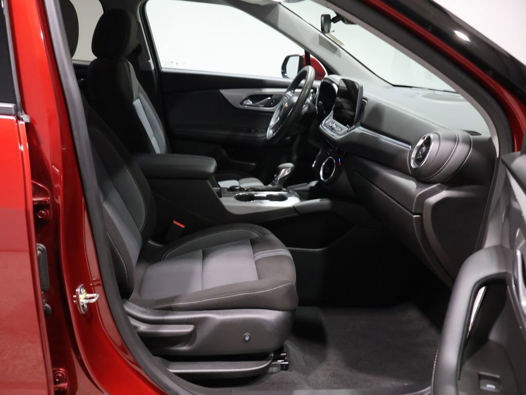 Used 2023 Chevrolet Blazer LT w/ LPO, Black Grille Bar Package image 24