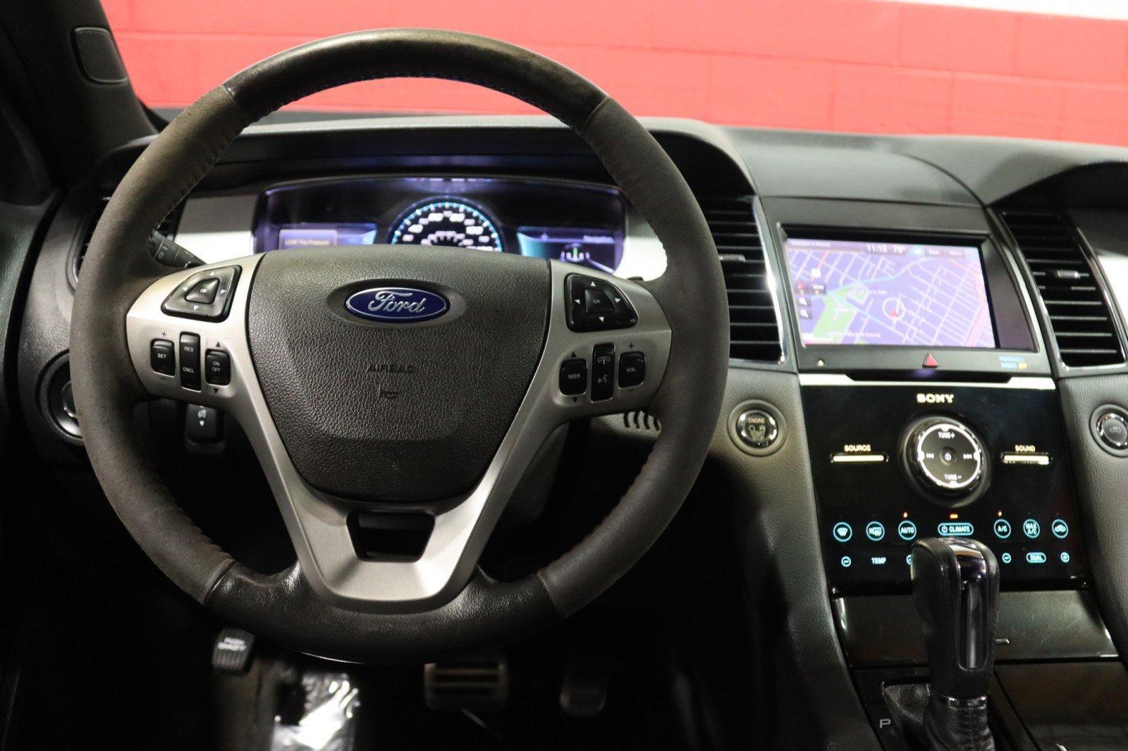 Used 2013 Ford Taurus SHO image 49