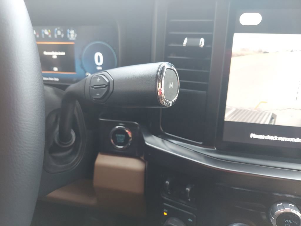 Used 2023 Ford F350 Lariat w/ Tremor Off-Road Package image 27