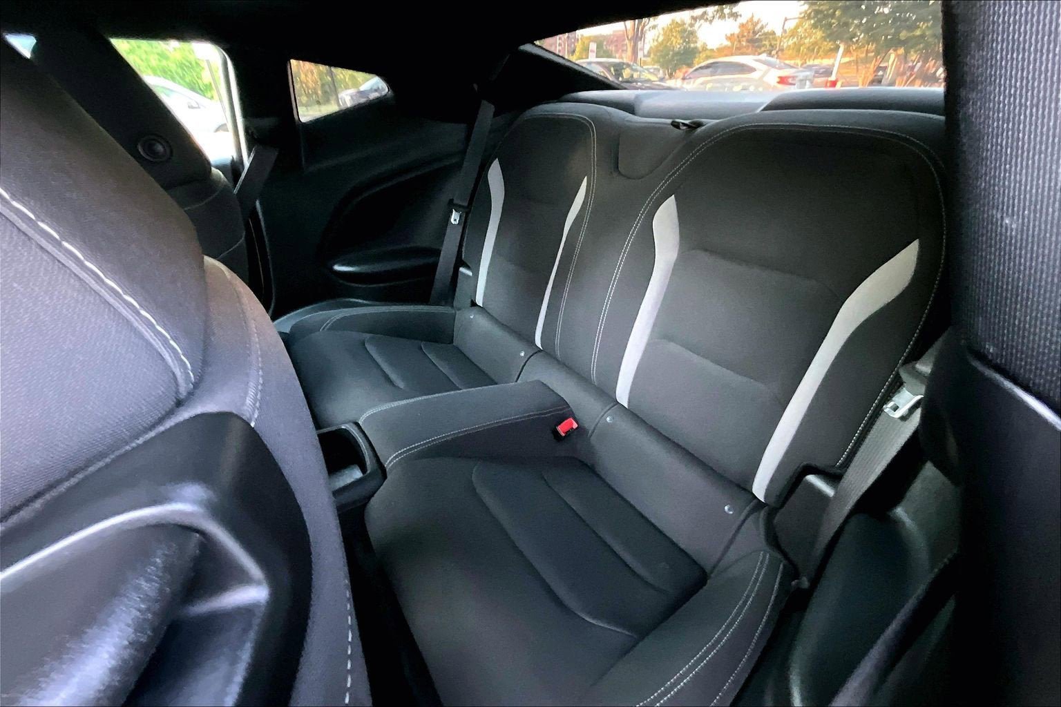 Used 2018 Chevrolet Camaro LT w/ Technology Package RWD image 23