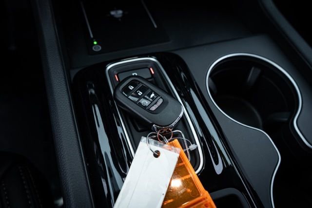 Used 2025 Honda Pilot EX-L image 35