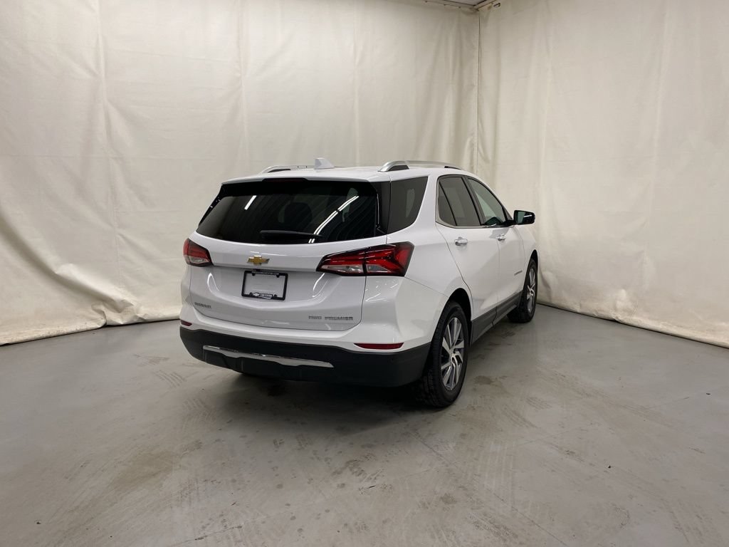 Used 2023 Chevrolet Equinox Premier AWD/4WD image 6