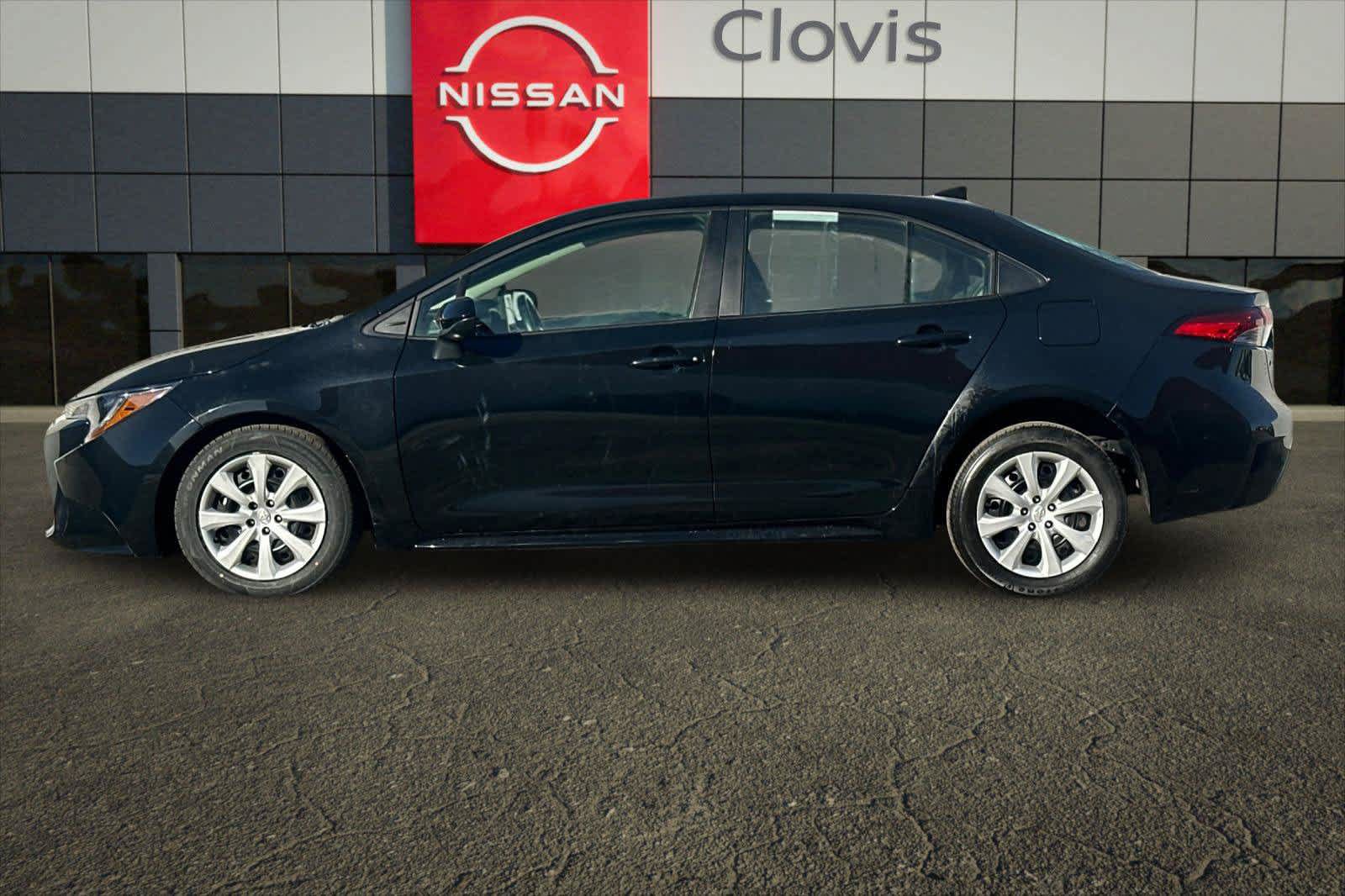 Used 2025 Toyota Corolla LE FWD image 6