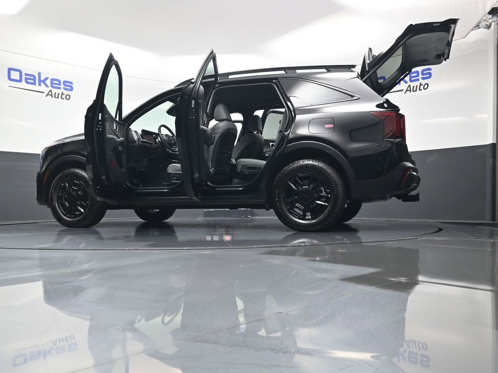 Certified 2025 Kia Sorento SX Prestige w/ Sage Leather Package image 68